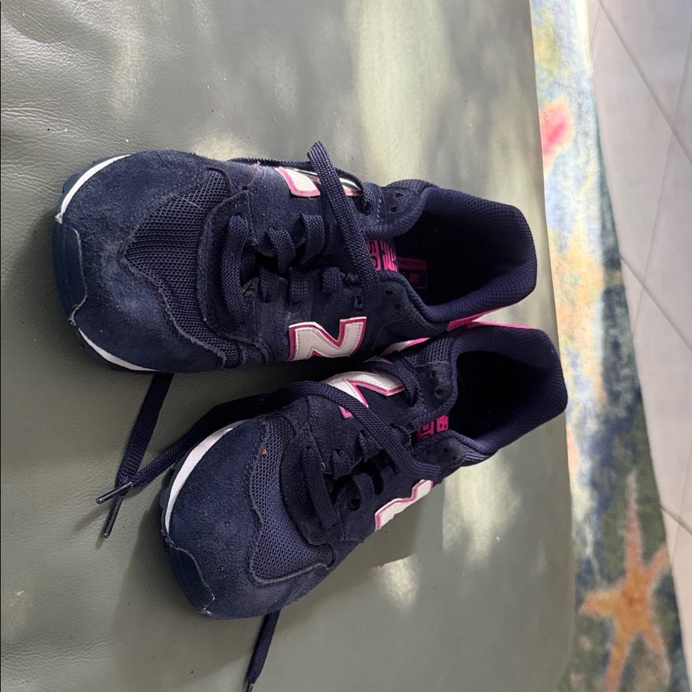 New Balance Women’s Sneakers in Dark Blue and Pink
